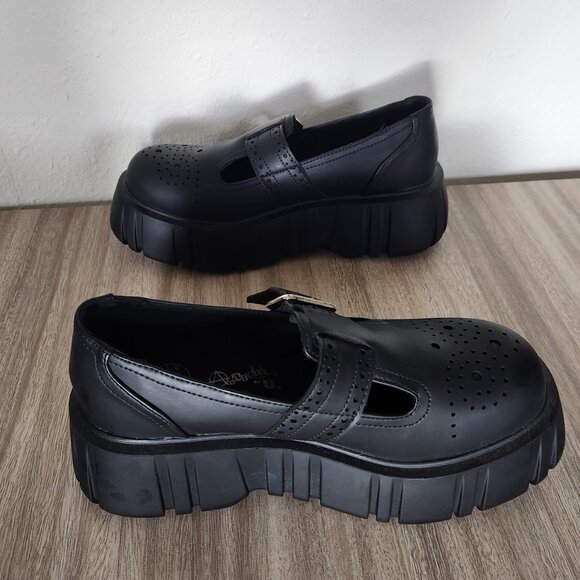 Black TUKskin™ T-Bar Anarchic Airship Brogue - Picture 3 of 6